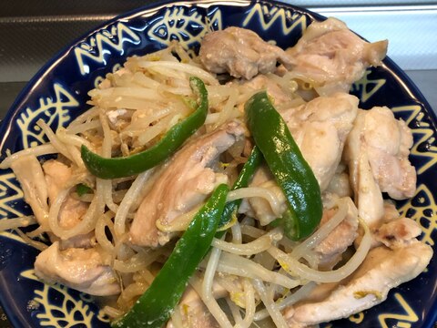 鶏肉とピーマンともやしのごま味噌炒め^_^